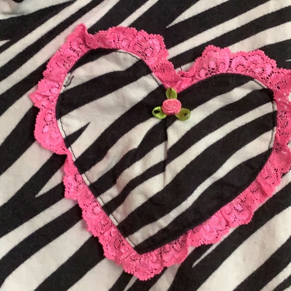 Betsey Johnson PJs - Picture 2 of 7